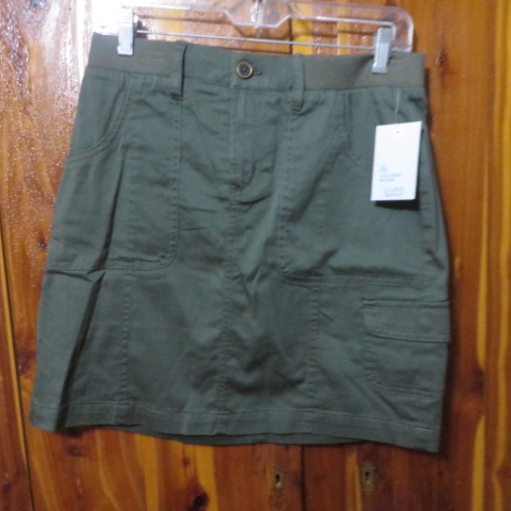 Croft & Barrow Olive Green Skort, NWT, Sz. 6